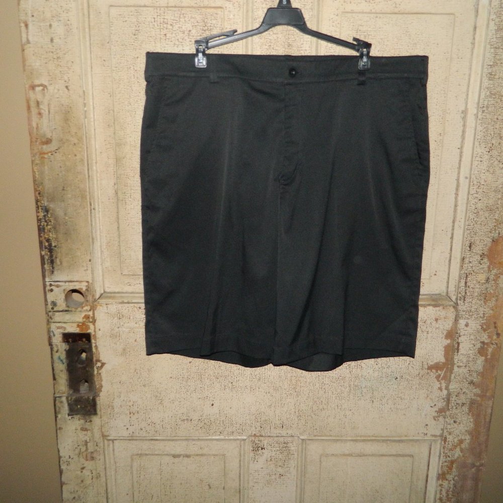 Nike TOUR PERFORMANCE Dri Fit Golf Shorts Mens Size 38 (H-1)